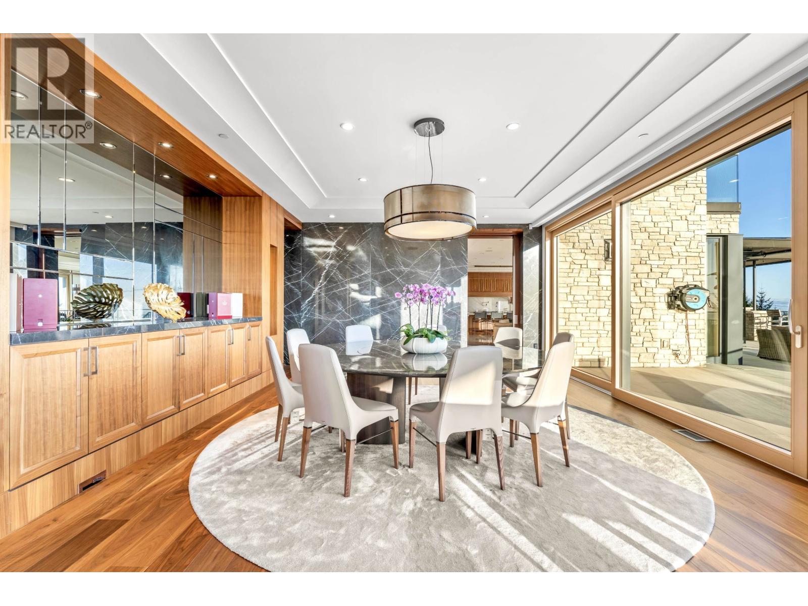 1036 EYREMOUNT DRIVE, West Vancouver