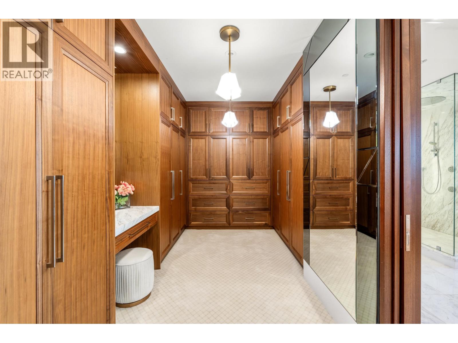 1036 EYREMOUNT DRIVE, West Vancouver