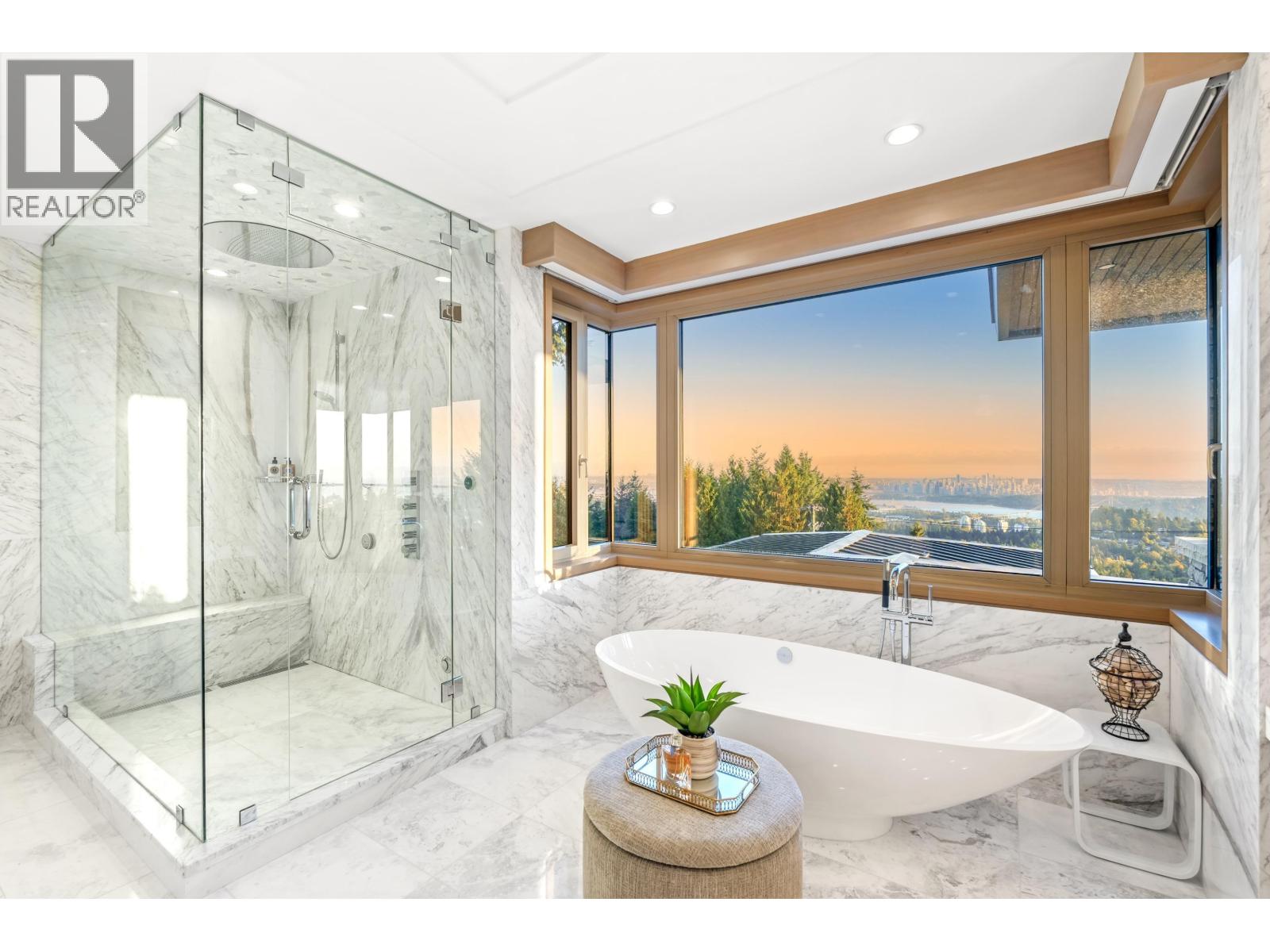 1036 EYREMOUNT DRIVE, West Vancouver