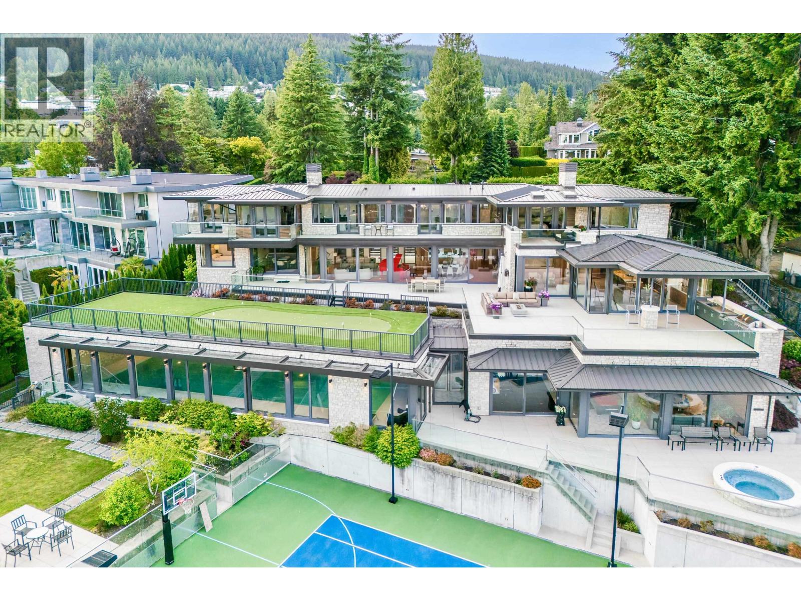 1036 EYREMOUNT DRIVE, West Vancouver