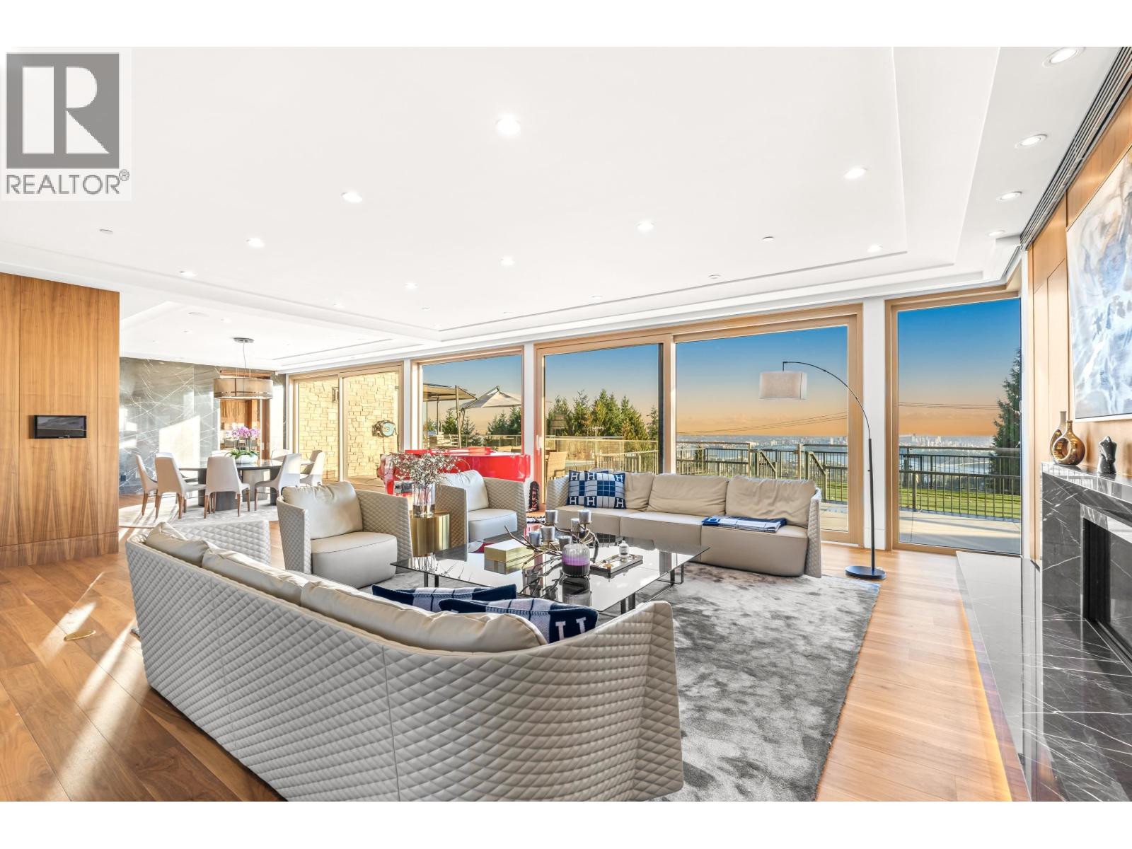 1036 EYREMOUNT DRIVE, West Vancouver