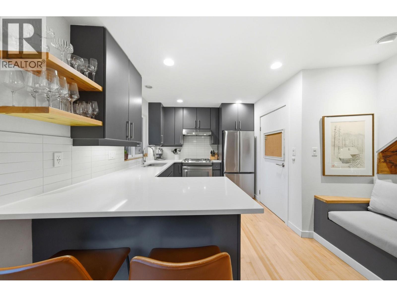 1616 ROXBURY ROAD, North Vancouver