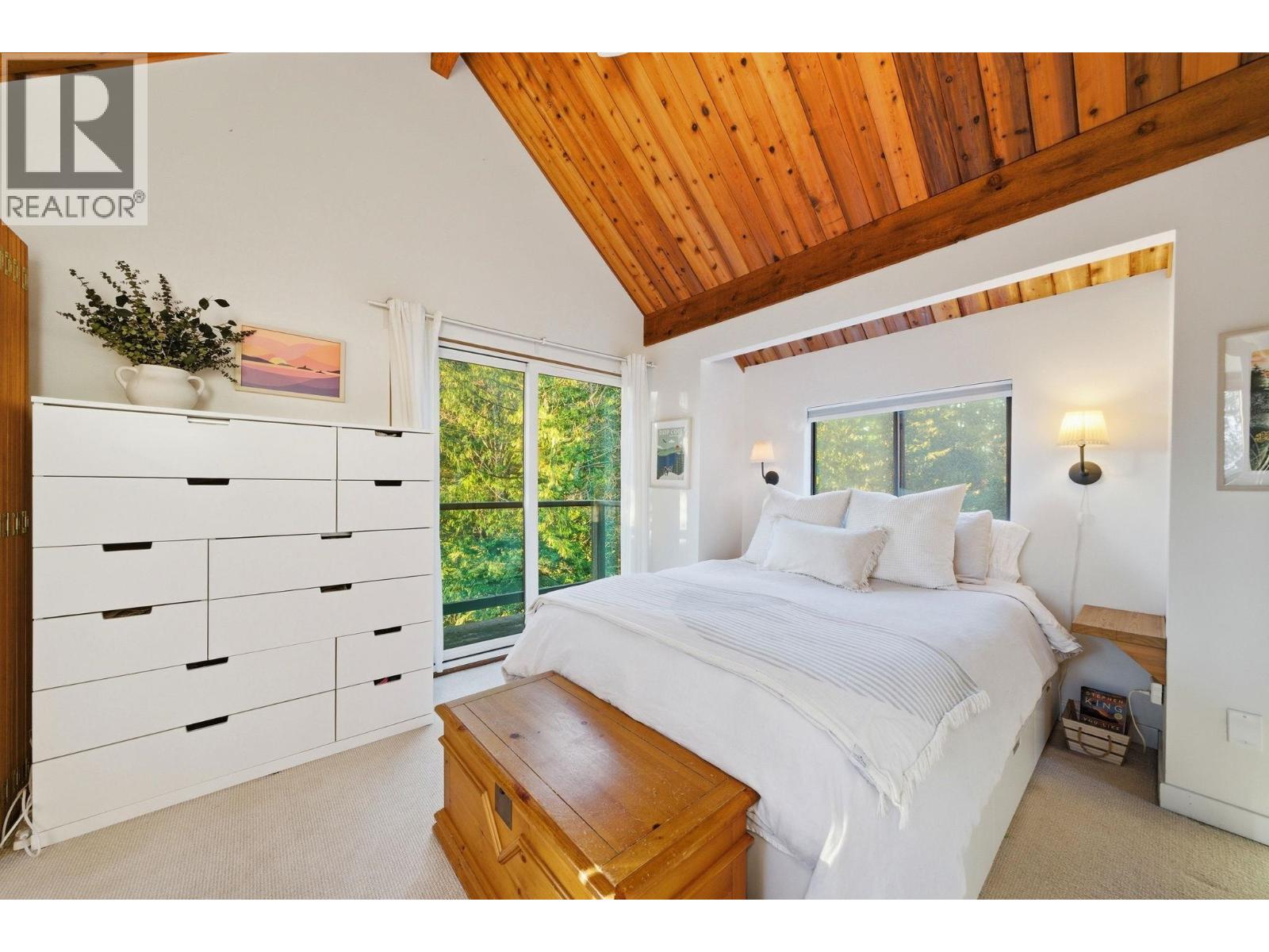 1616 ROXBURY ROAD, North Vancouver