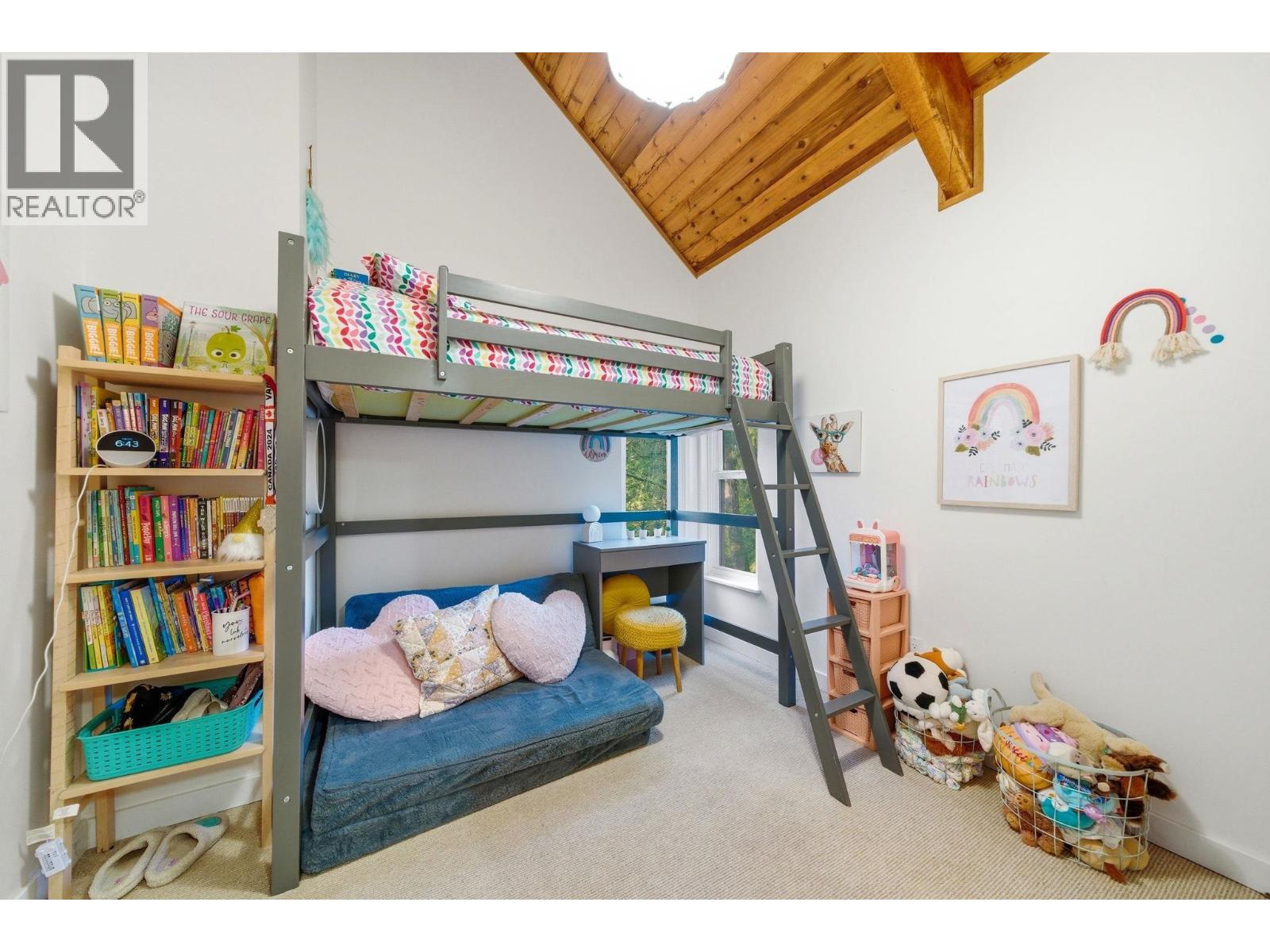 1616 ROXBURY ROAD, North Vancouver