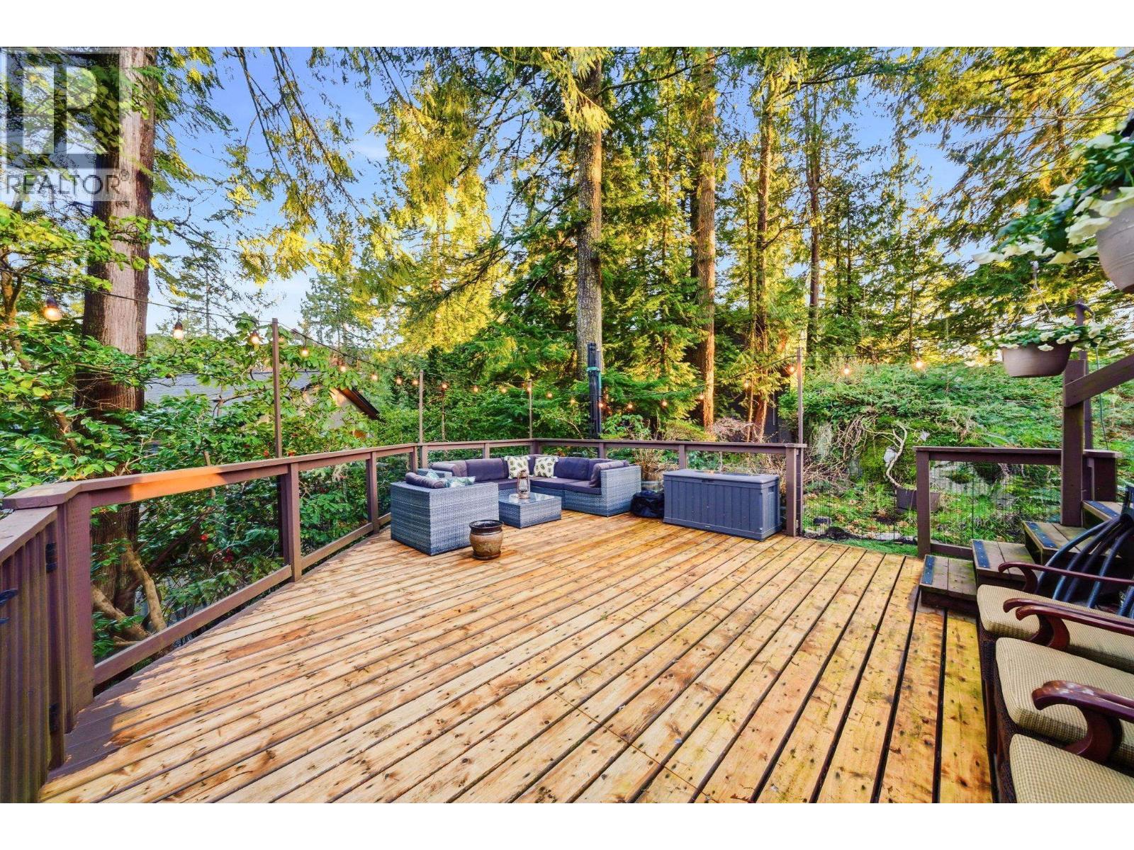 1616 ROXBURY ROAD, North Vancouver