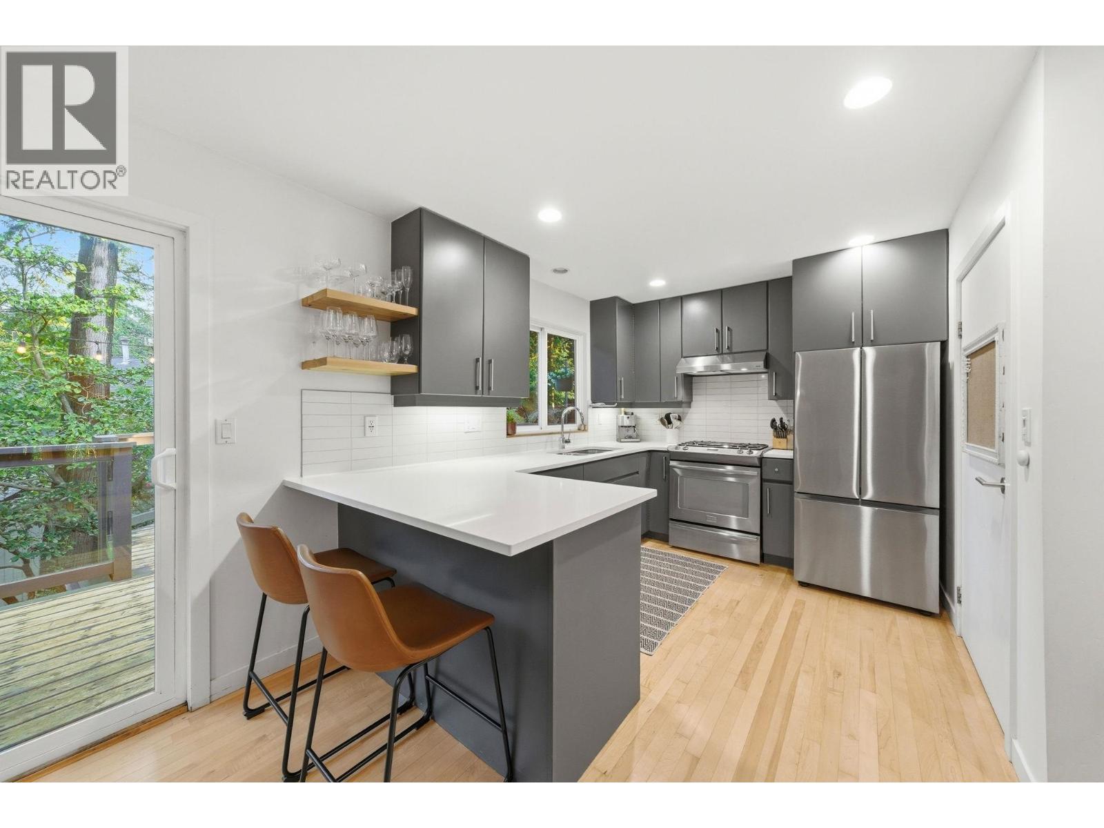 1616 ROXBURY ROAD, North Vancouver