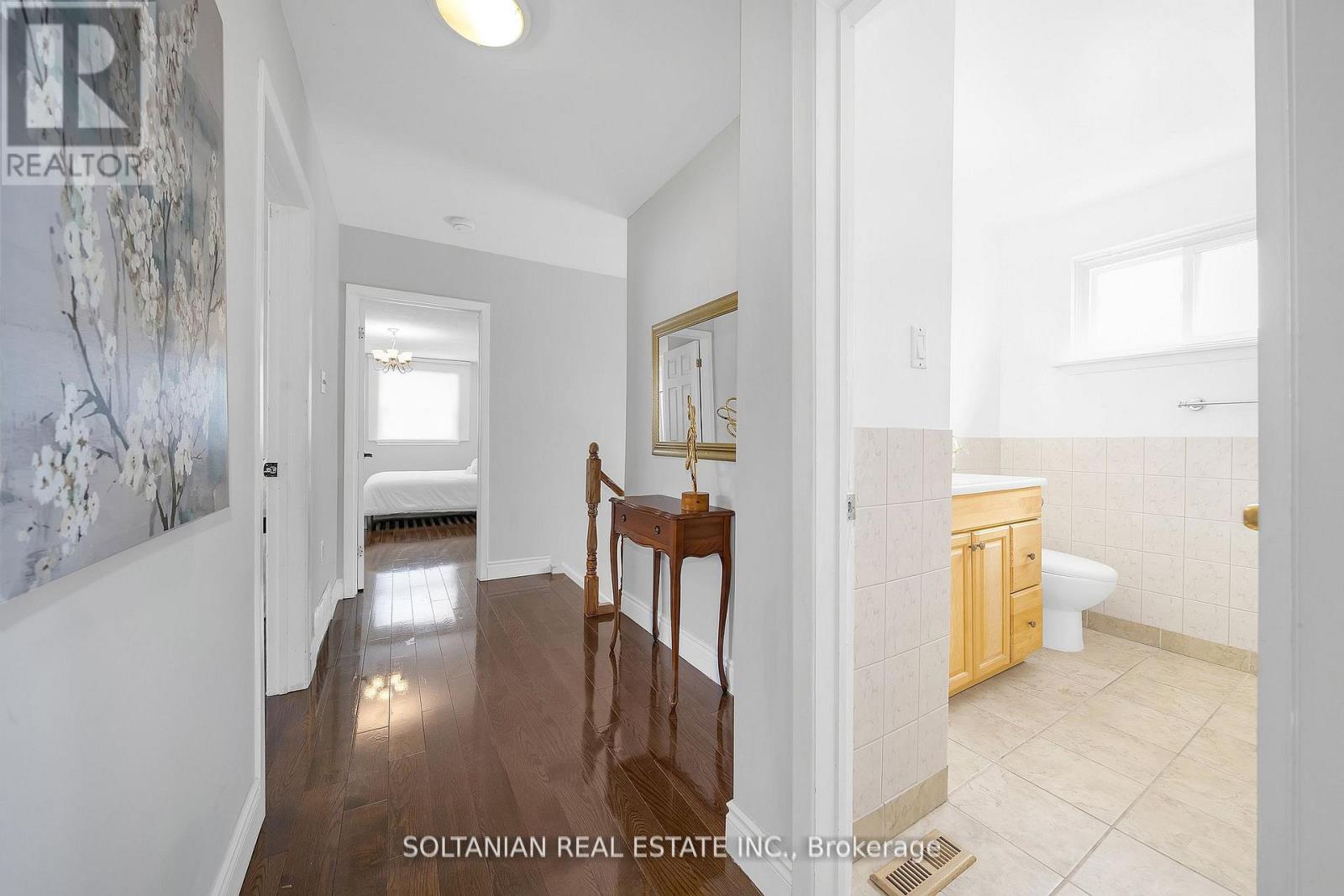 158 HILDA AVENUE - 19