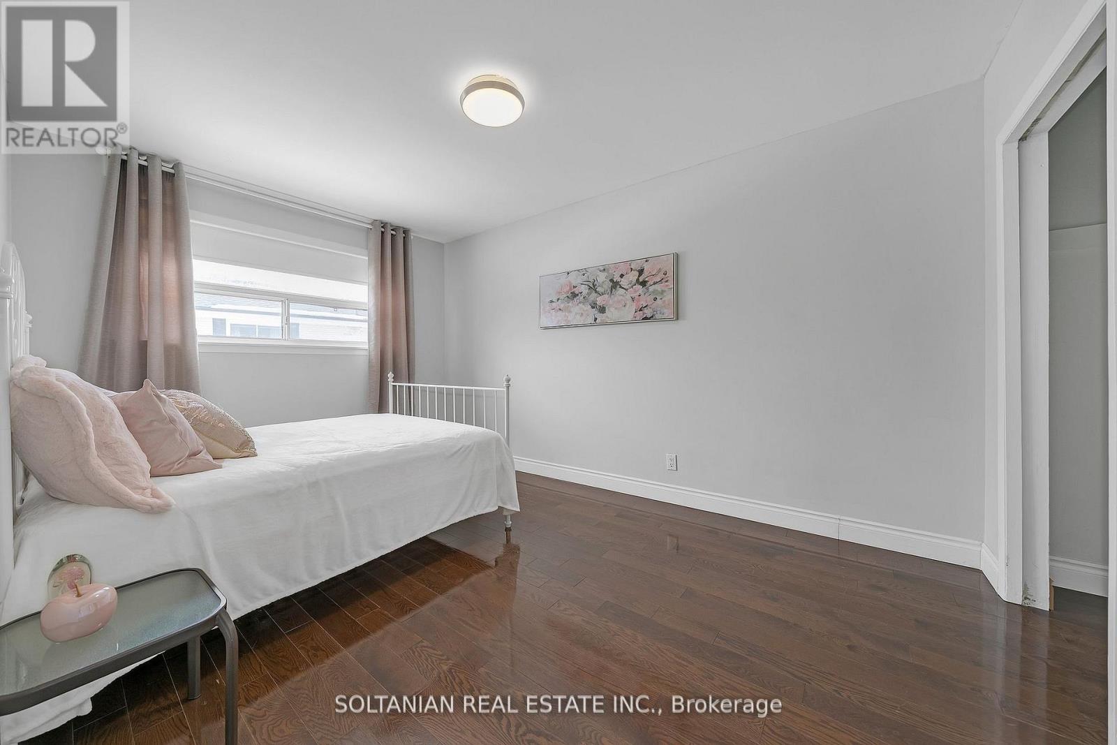 158 HILDA AVENUE - 22