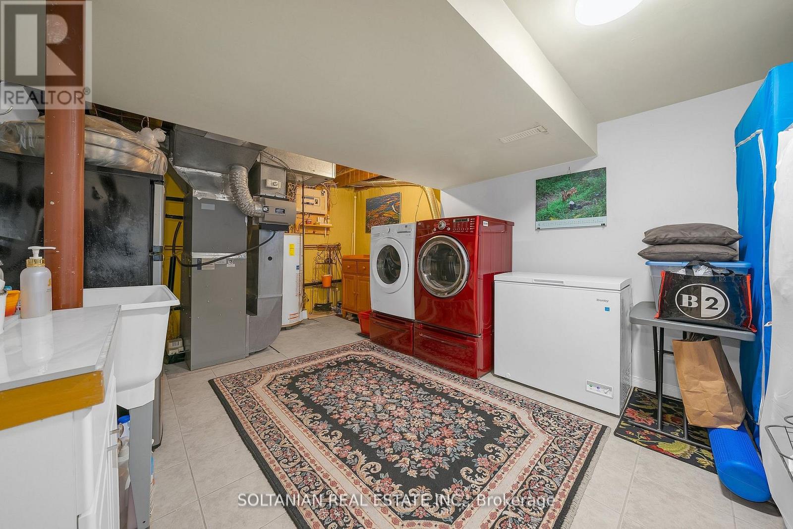 158 HILDA AVENUE - 38