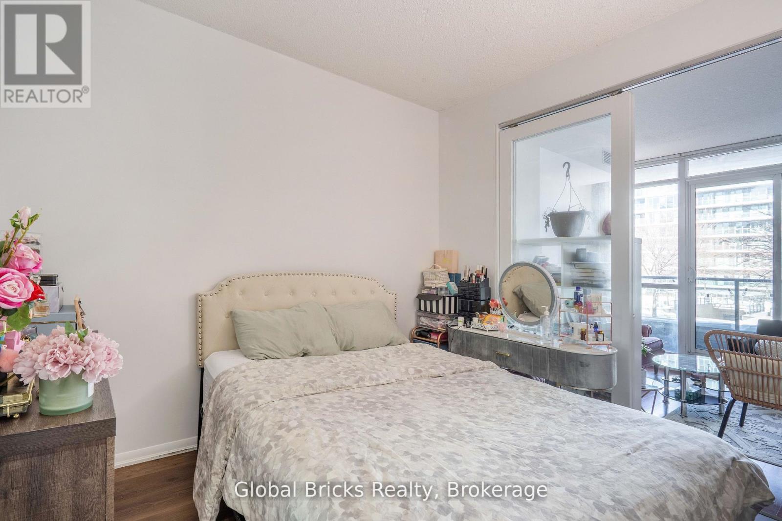 #215- 215 Fort York Boulevard, Toronto, ON photo 12