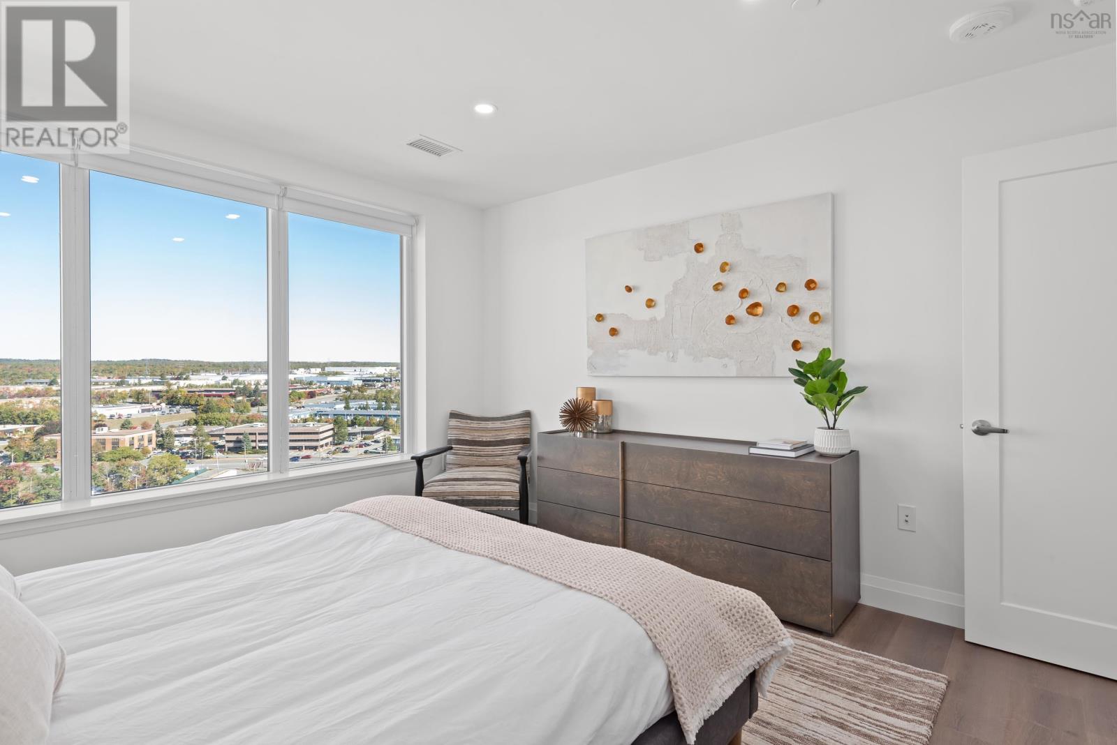 Property 26 of 36 of 1703 72 Seapoint Road