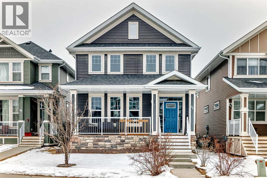 94 River Heights Green, Cochrane