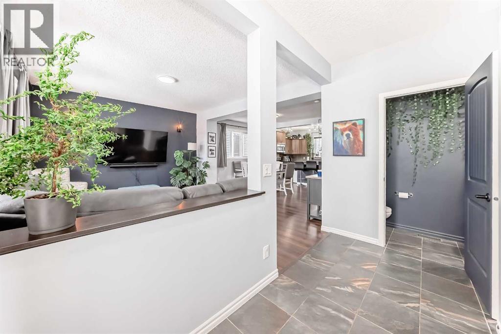 94 River Heights Green, Cochrane