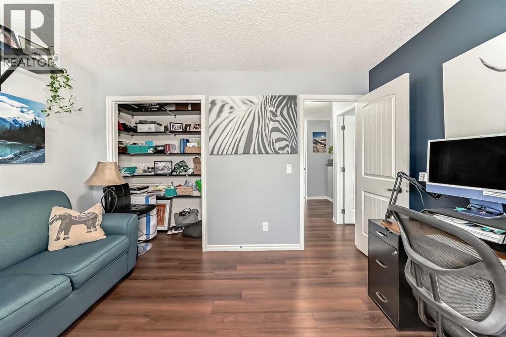 94 River Heights Green, Cochrane