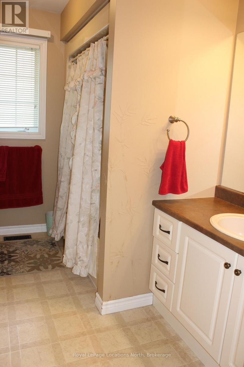 9 PENNSYLVANIA AVENUE, Wasaga Beach, Ontario, L9Z3A8 — Photo 25