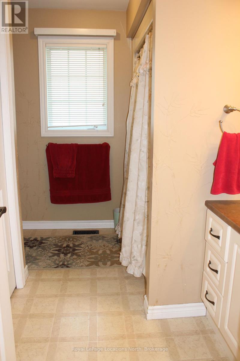 9 PENNSYLVANIA AVENUE, Wasaga Beach, Ontario, L9Z3A8 — Photo 26
