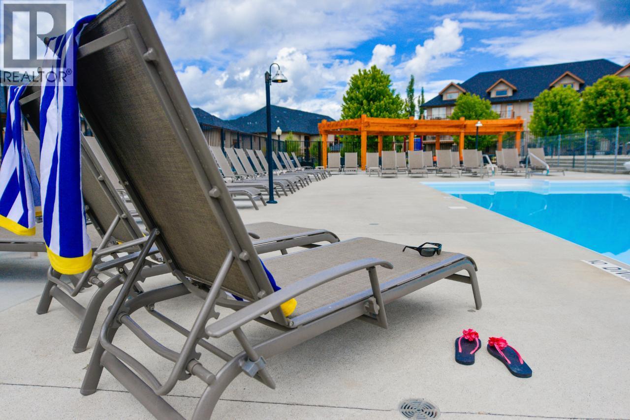 500 BIGHORN Boulevard Unit# 523 D, Radium Hot Springs