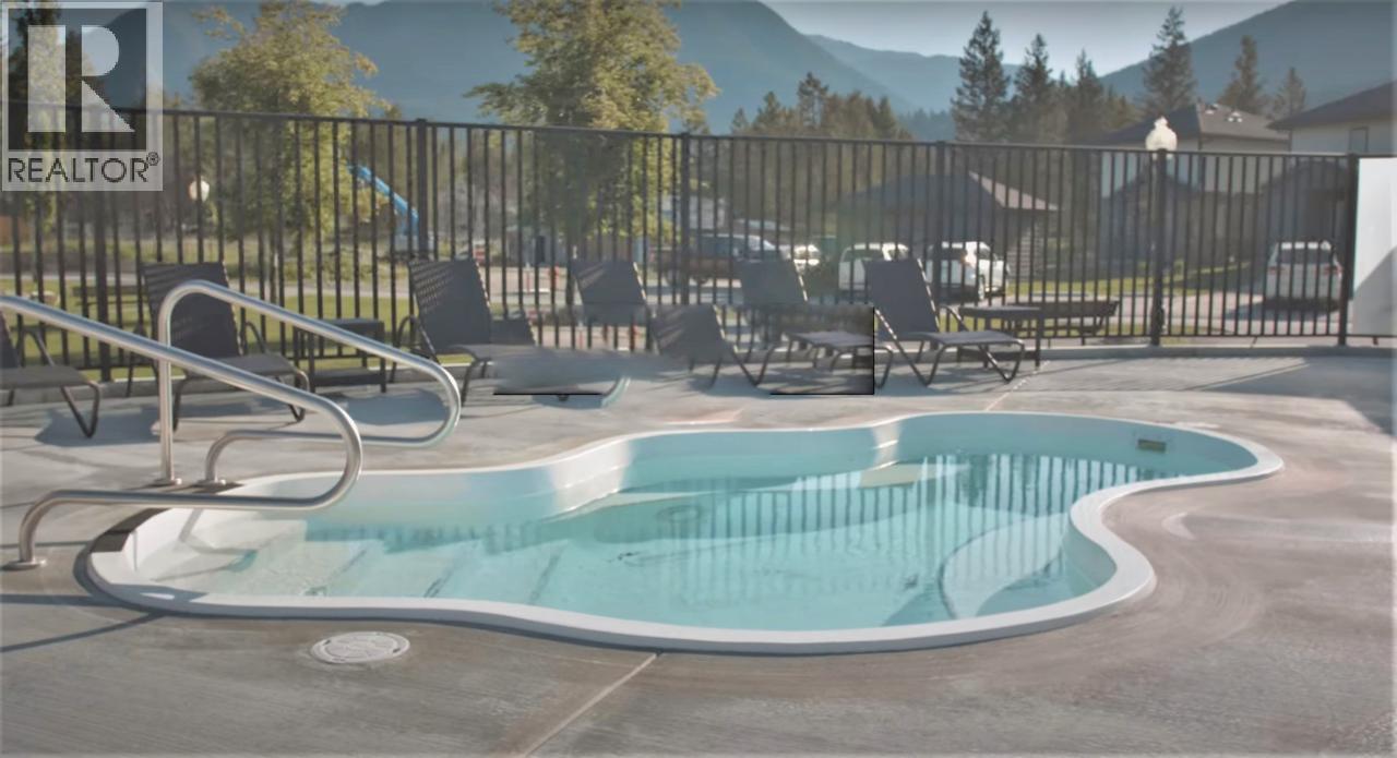 500 BIGHORN Boulevard Unit# 523 D, Radium Hot Springs