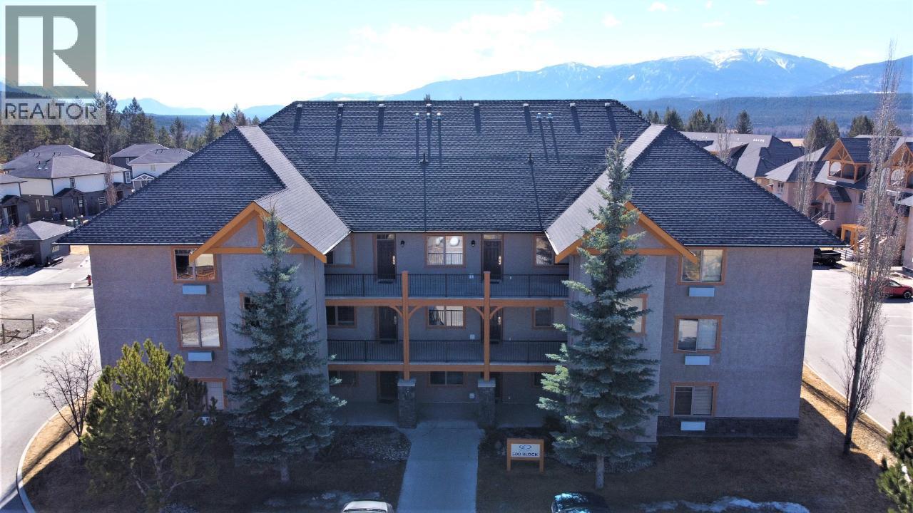 500 BIGHORN Boulevard Unit# 523 D, Radium Hot Springs