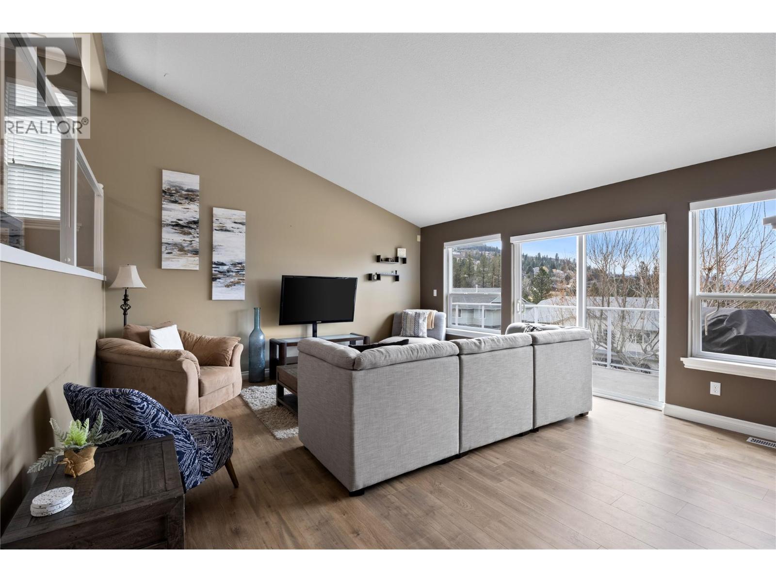 2210 QU'APPELLE Boulevard Unit# 35, Kamloops