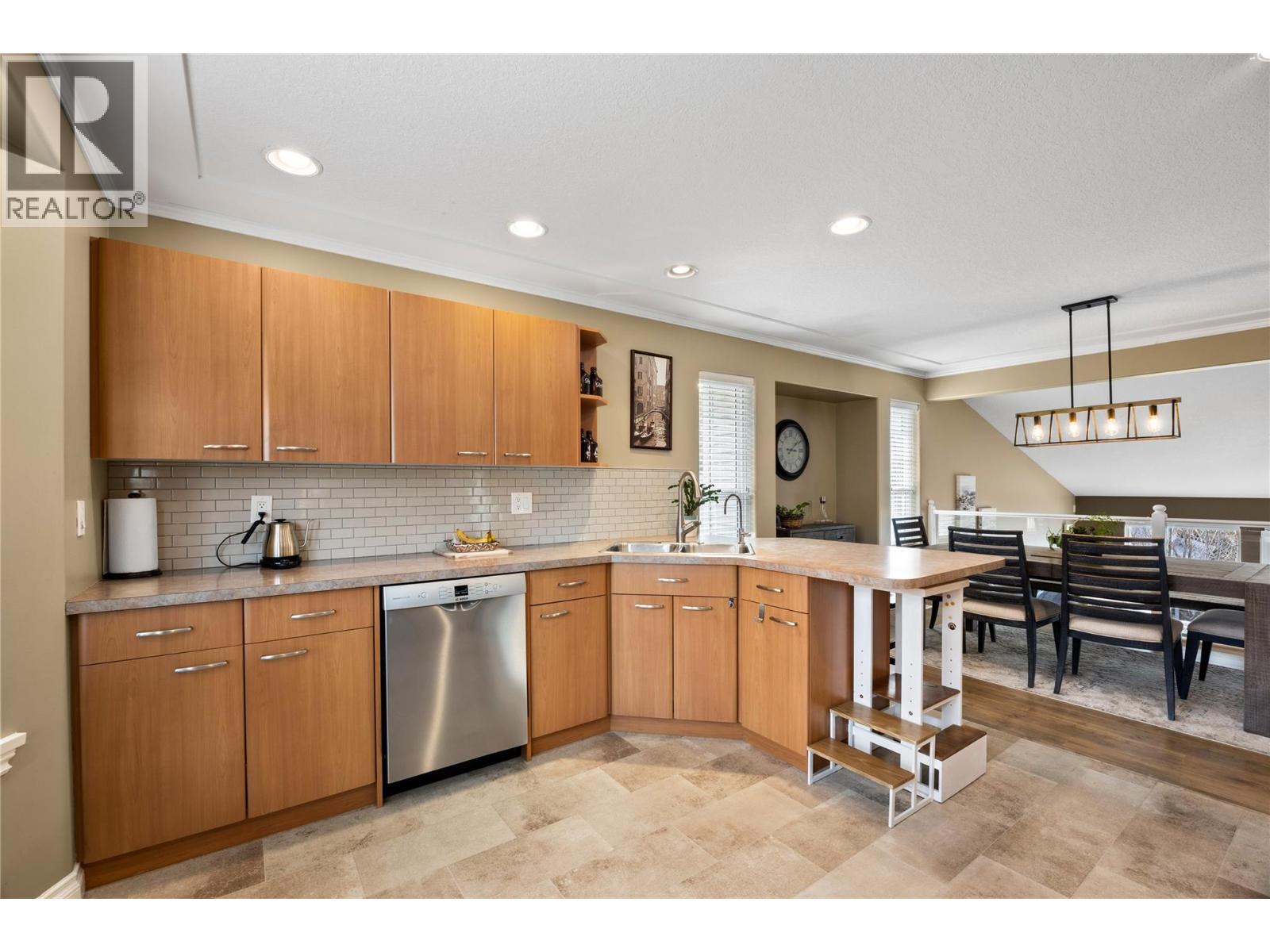 2210 QU'APPELLE Boulevard Unit# 35, Kamloops