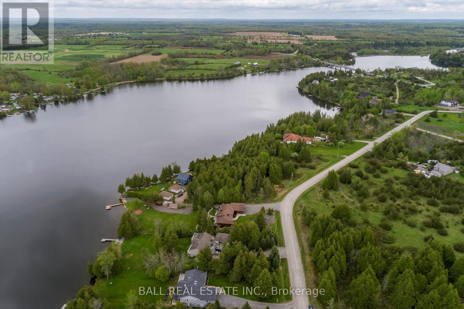 110 LAKEVIEW DRIVE - 47