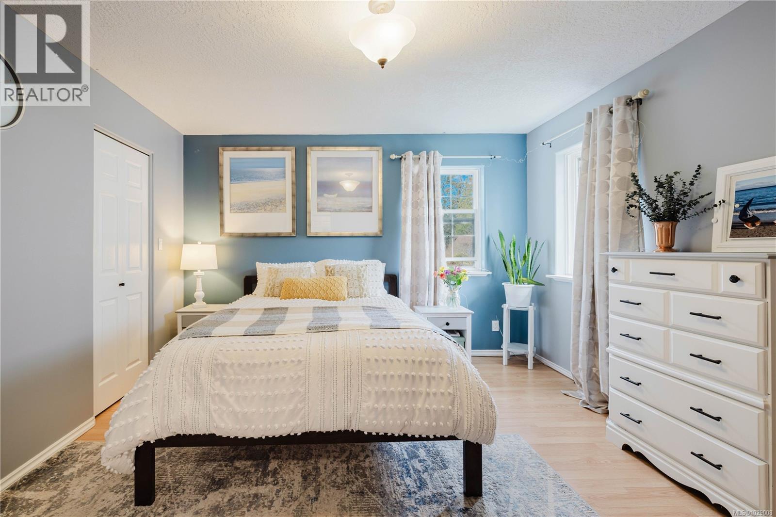 3240 HILLWOOD RD - 20