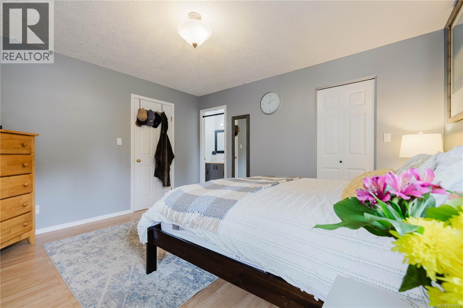 3240 HILLWOOD RD - 22