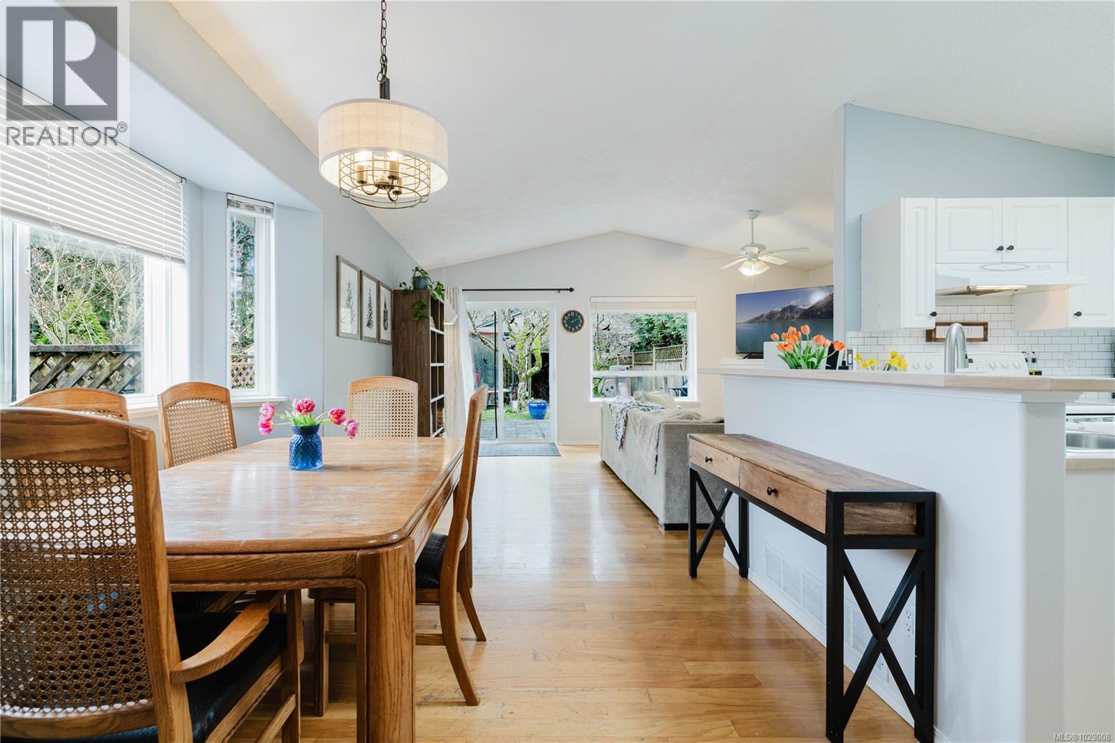 3240 HILLWOOD RD - 7