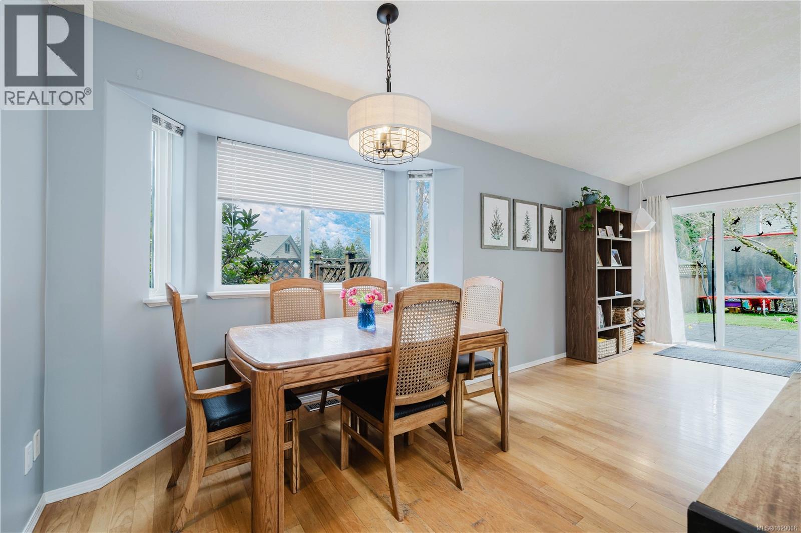 3240 HILLWOOD RD - 19