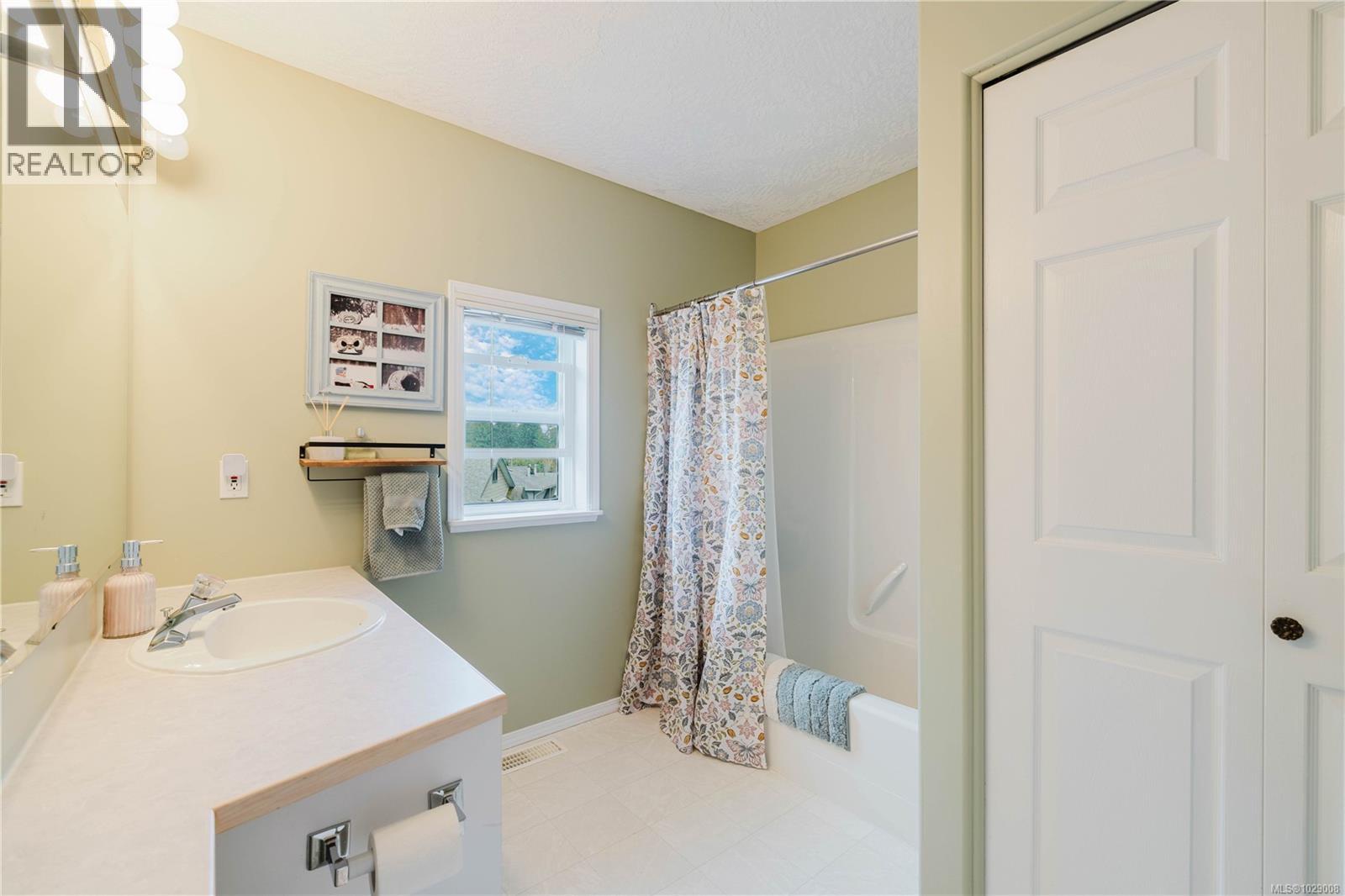 3240 HILLWOOD RD - 28