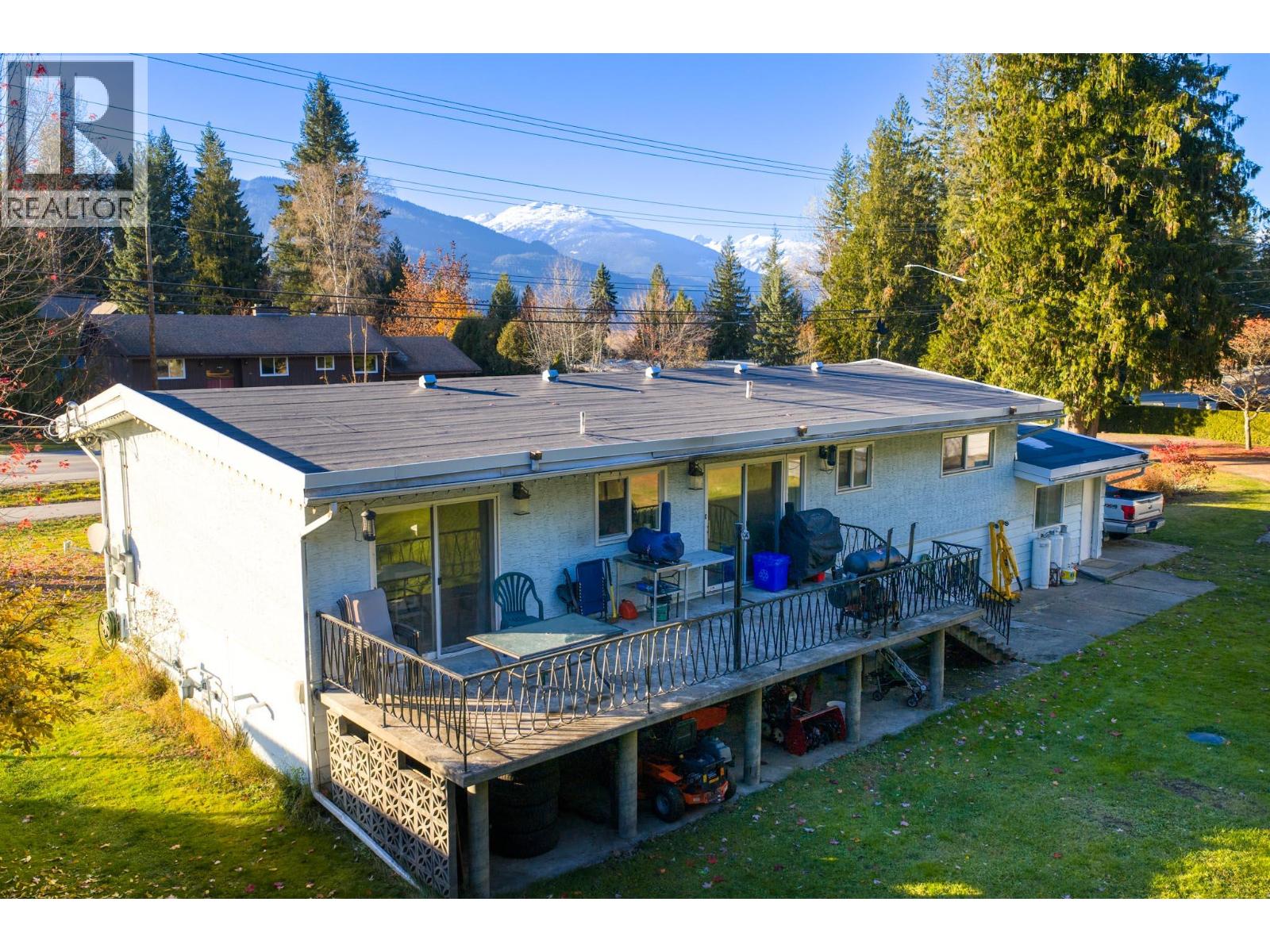 1840 Airport Way - 3
