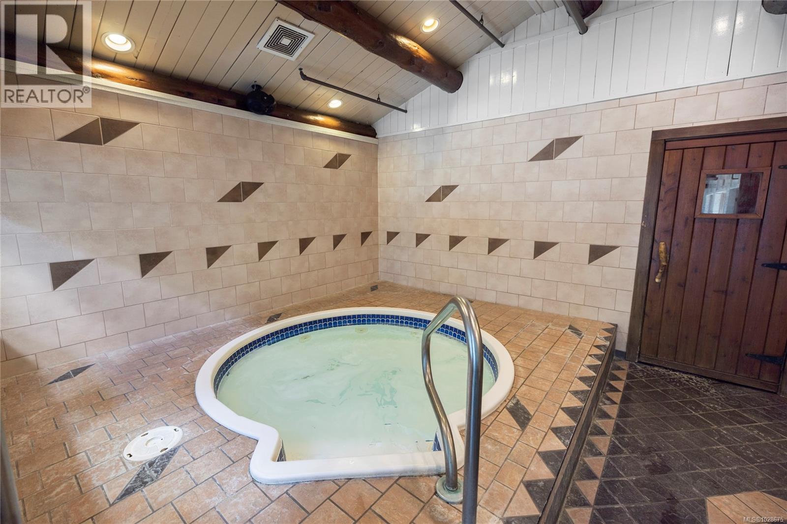 #568 1155 RESORT DR - 25