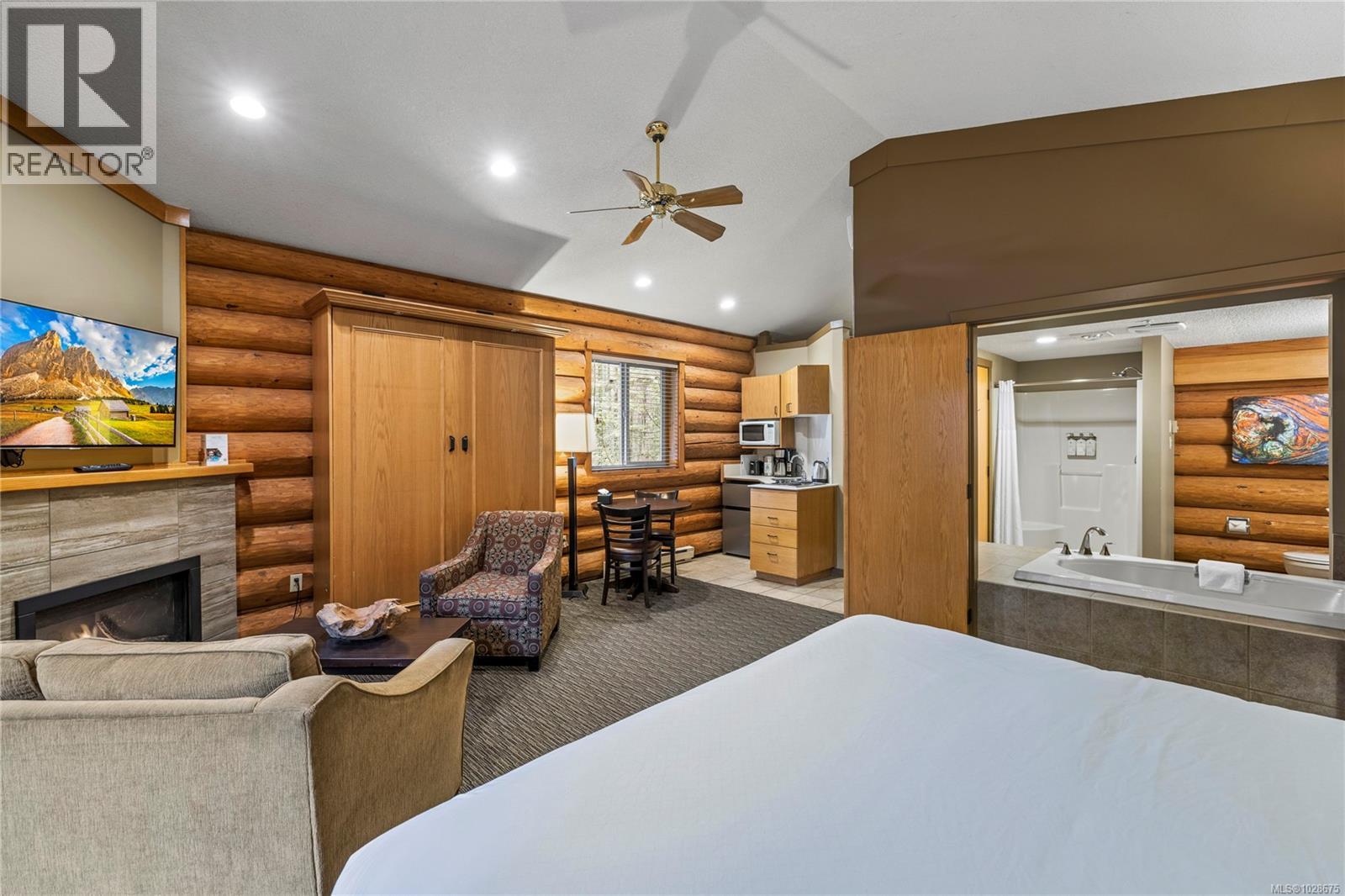 #568 1155 RESORT DR - 33