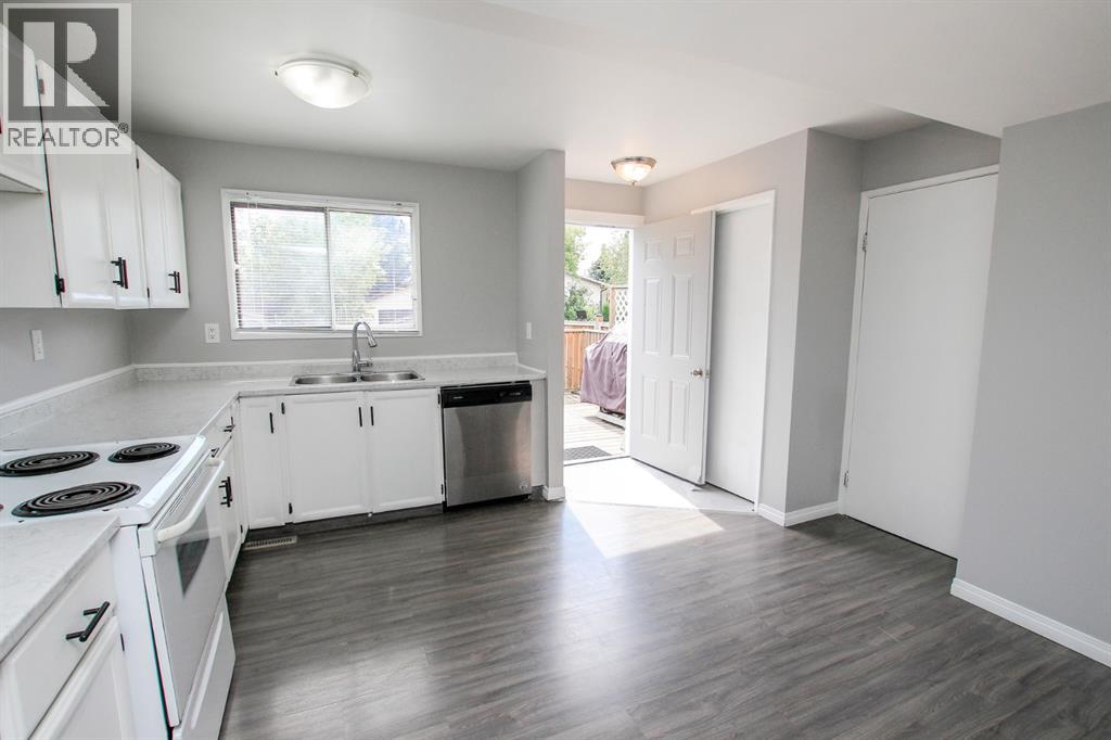 36 McBlane Close, Red Deer