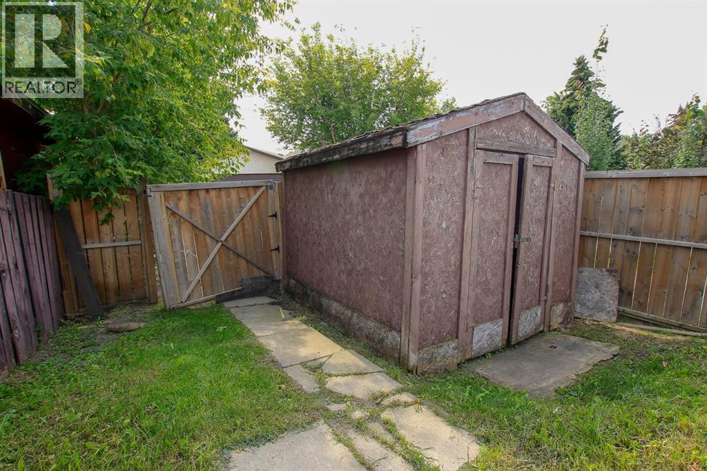 36 McBlane Close, Red Deer