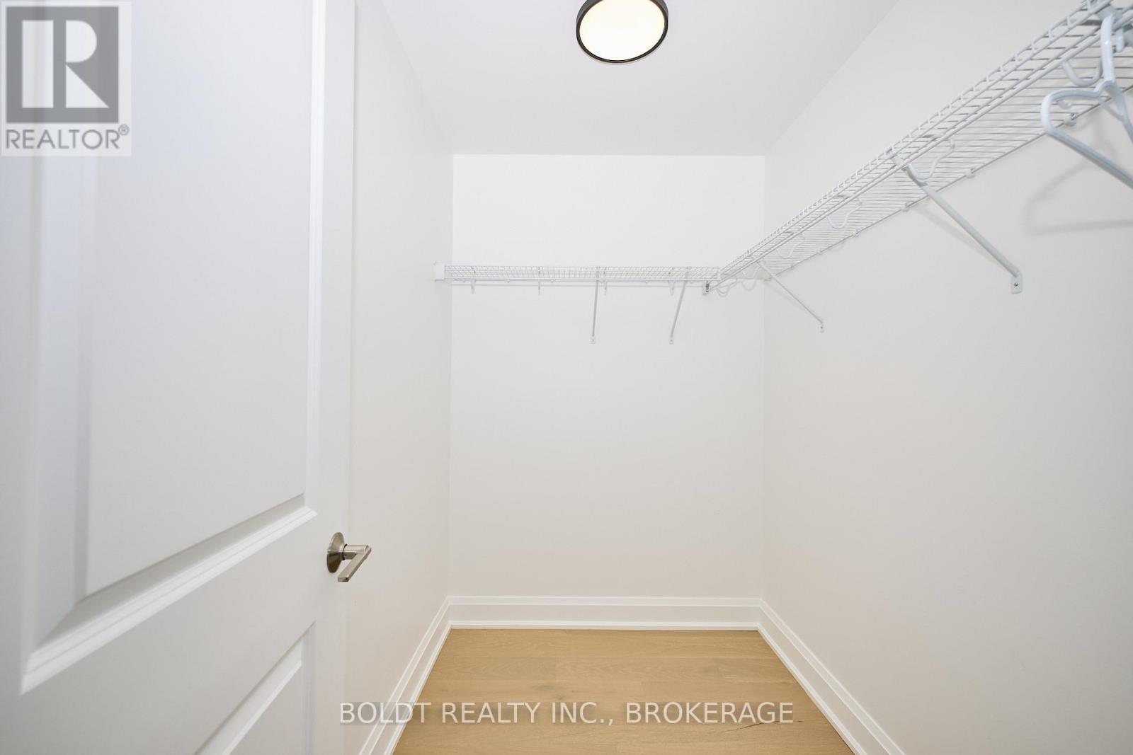 552 MISSISSAUGA AVENUE - 16