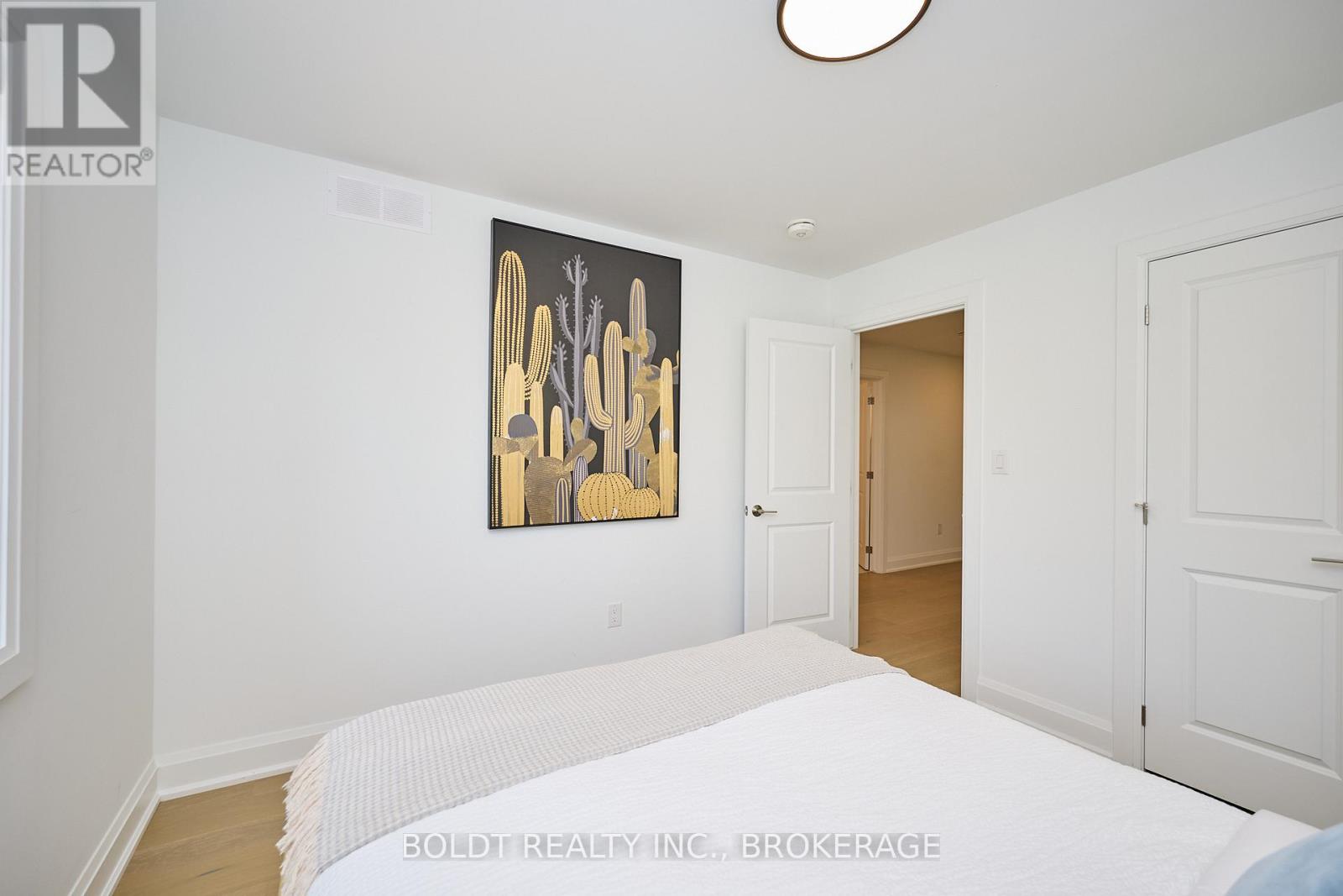552 MISSISSAUGA AVENUE - 20