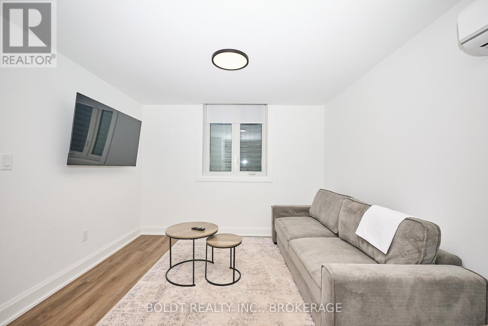 552 MISSISSAUGA AVENUE - 28