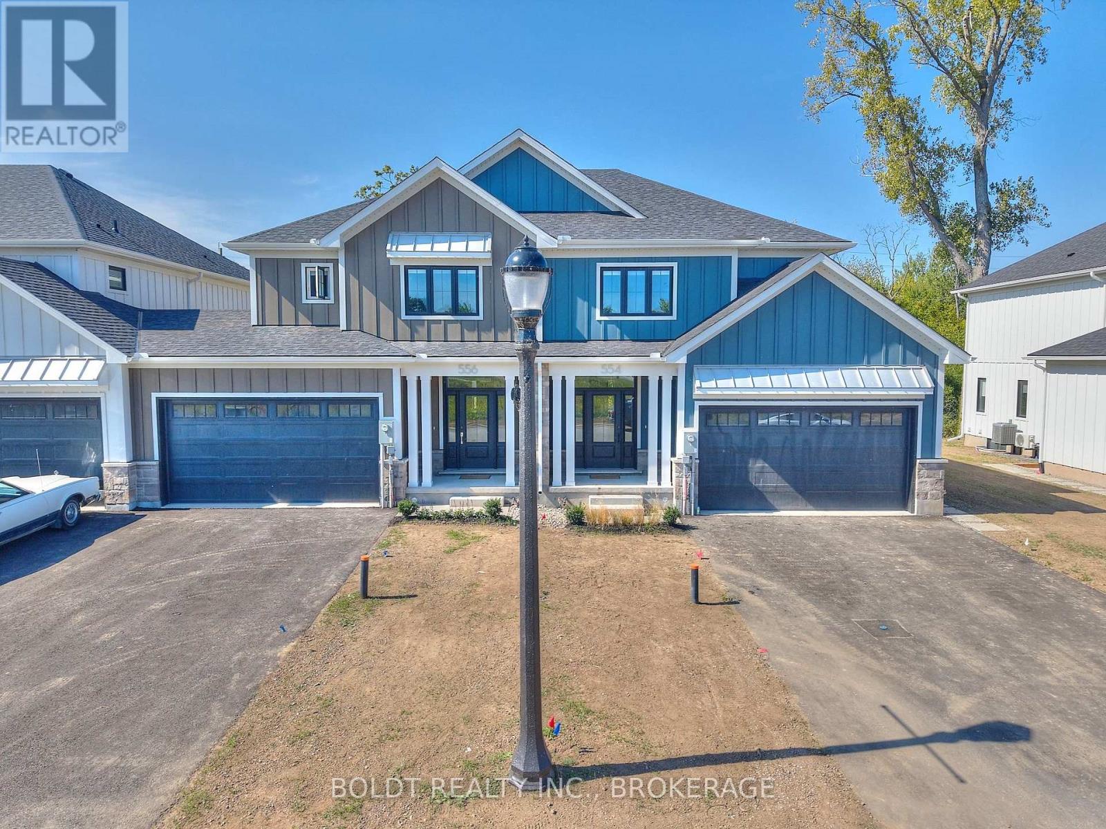 556 MISSISSAUGA AVENUE - 1