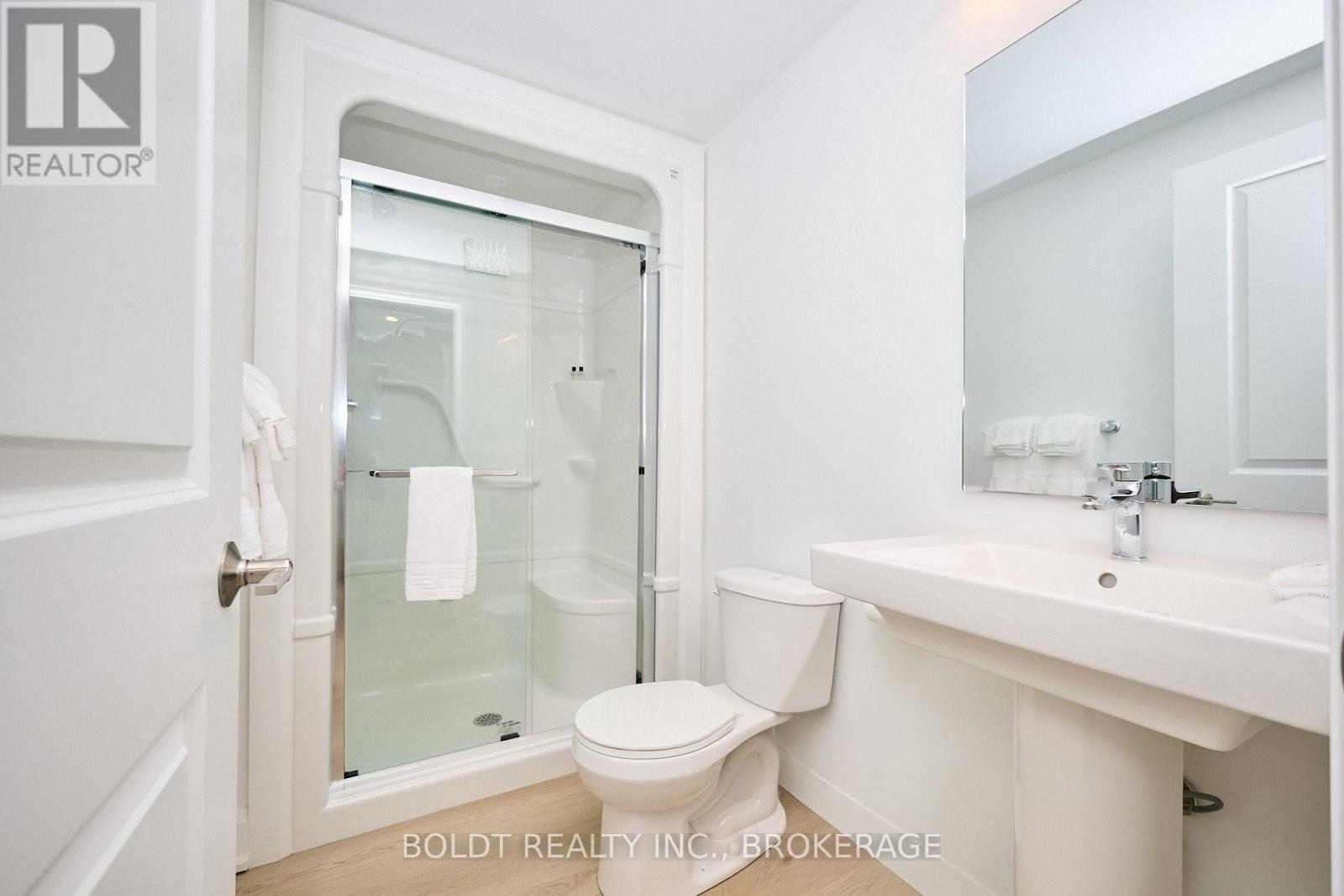 556 MISSISSAUGA AVENUE - 29