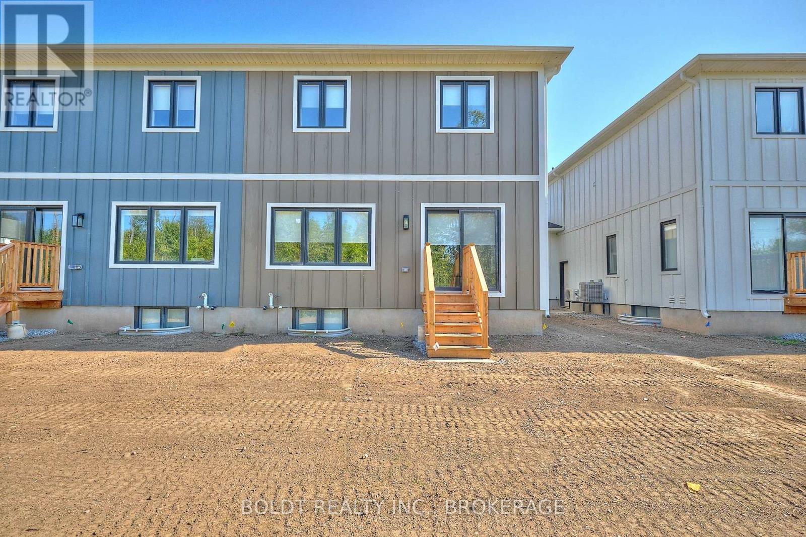 556 MISSISSAUGA AVENUE - 31