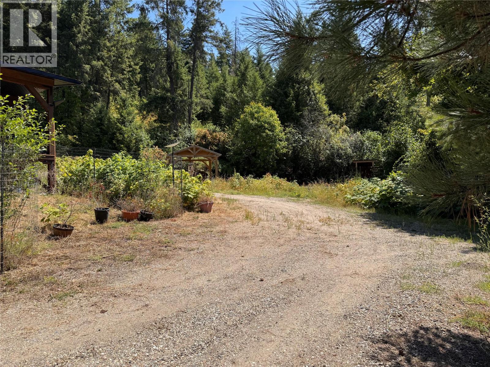 2160 3 Highway, Christina Lake