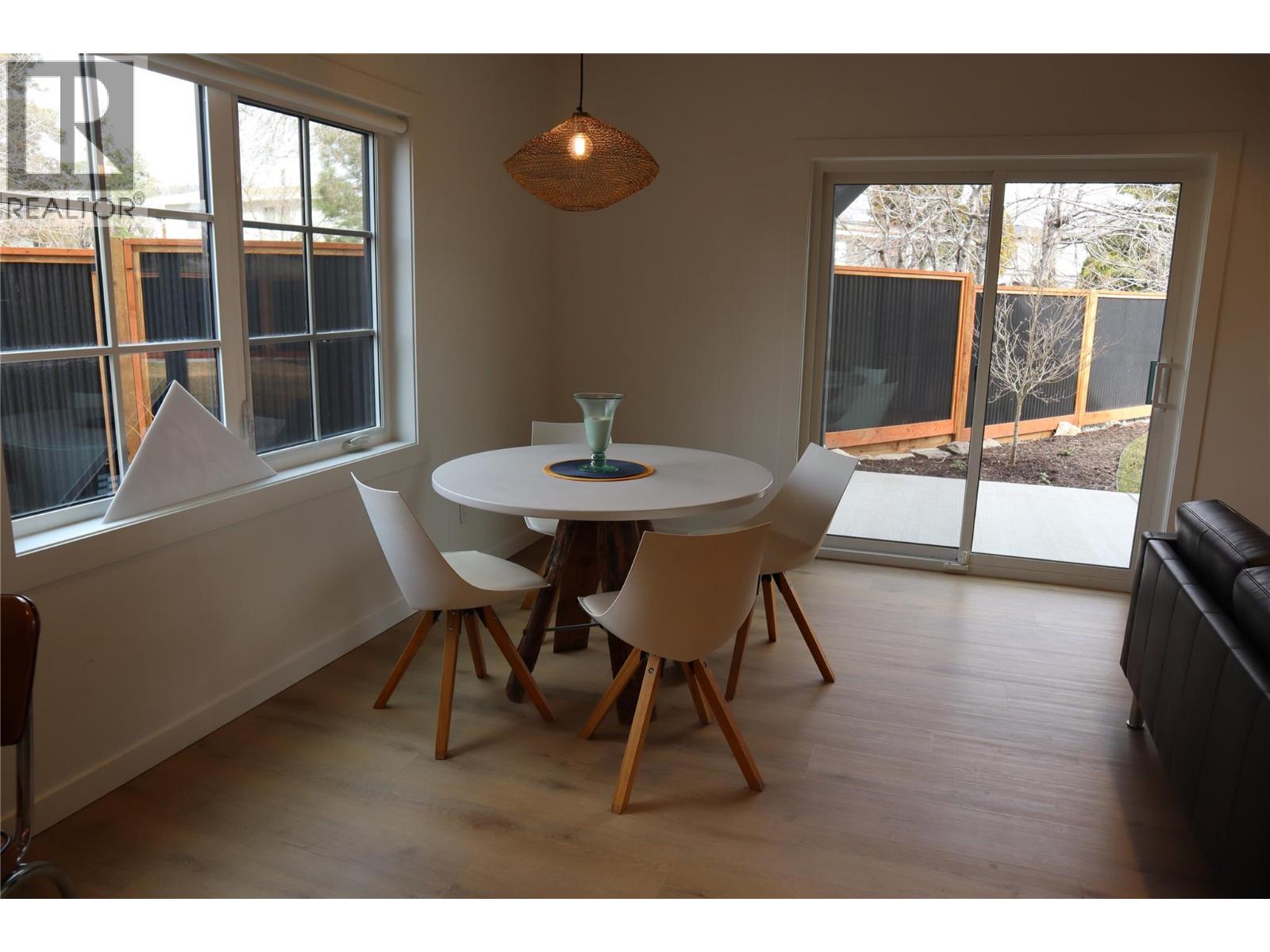 1 2957 Conlin Court, Kelowna