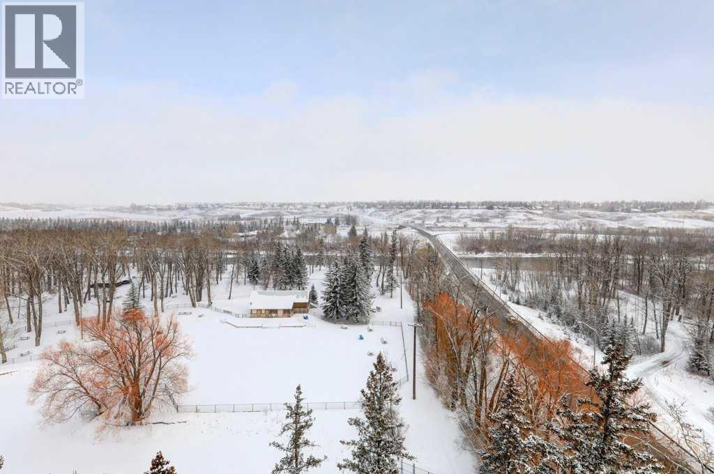 Single Family House for Sale in    Avenue NW Bowness Calgary 