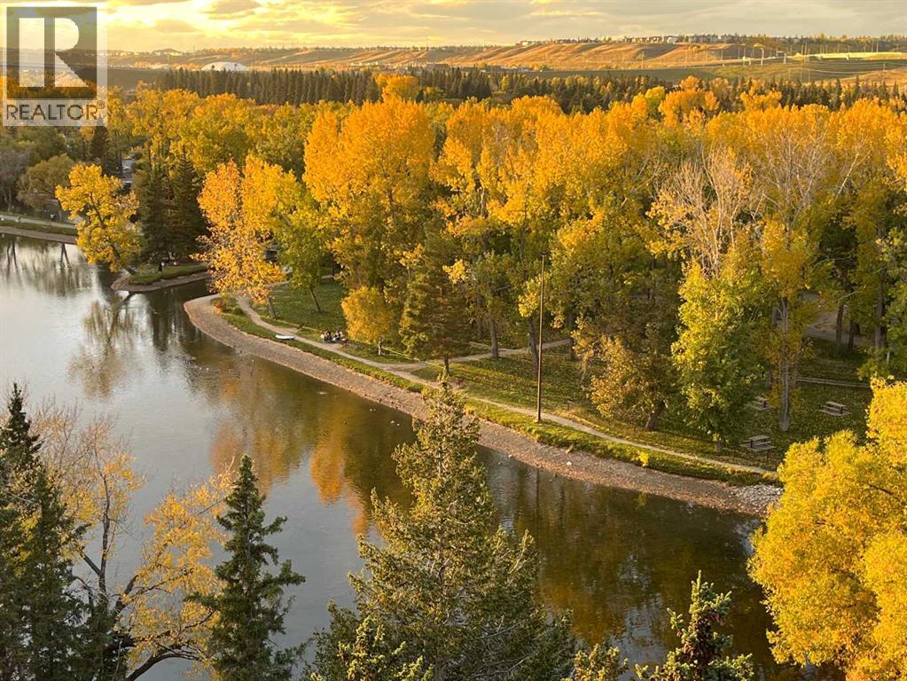 Single Family House for Sale in    Avenue NW Bowness Calgary 