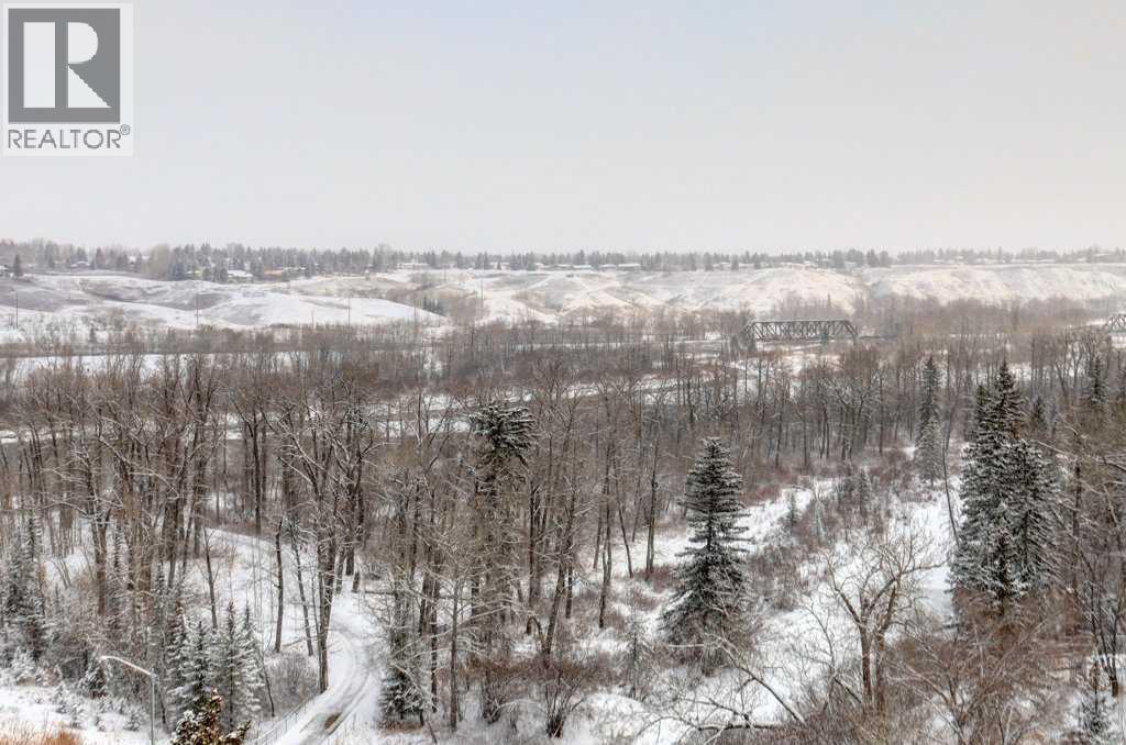 Single Family House for Sale in    Avenue NW Bowness Calgary 