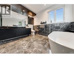710 Ivy Avenue, Coquitlam, BC V3J2J2 Photo 35