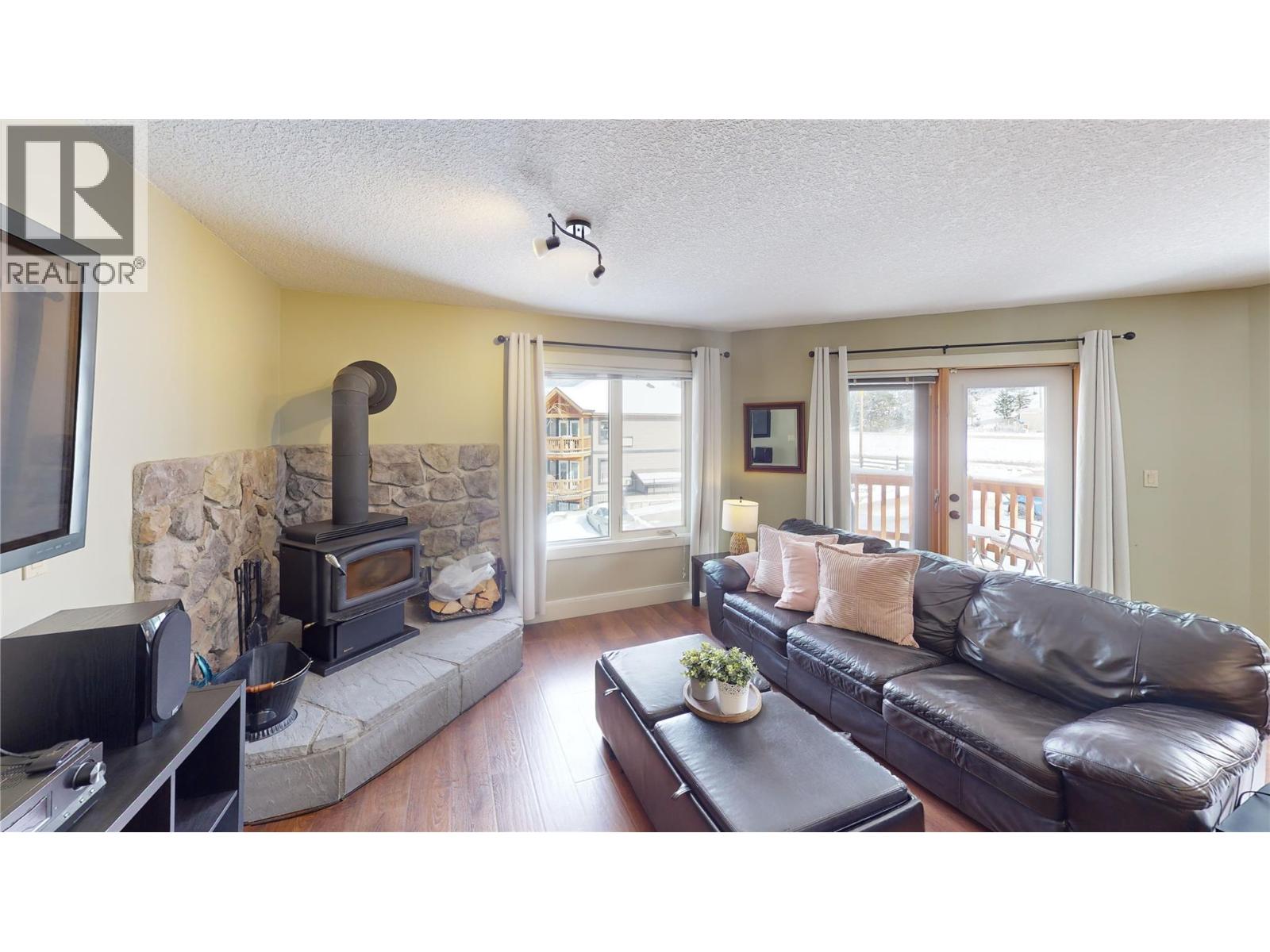 7307 PROSPECTOR Avenue Unit# 205, Radium Hot Springs