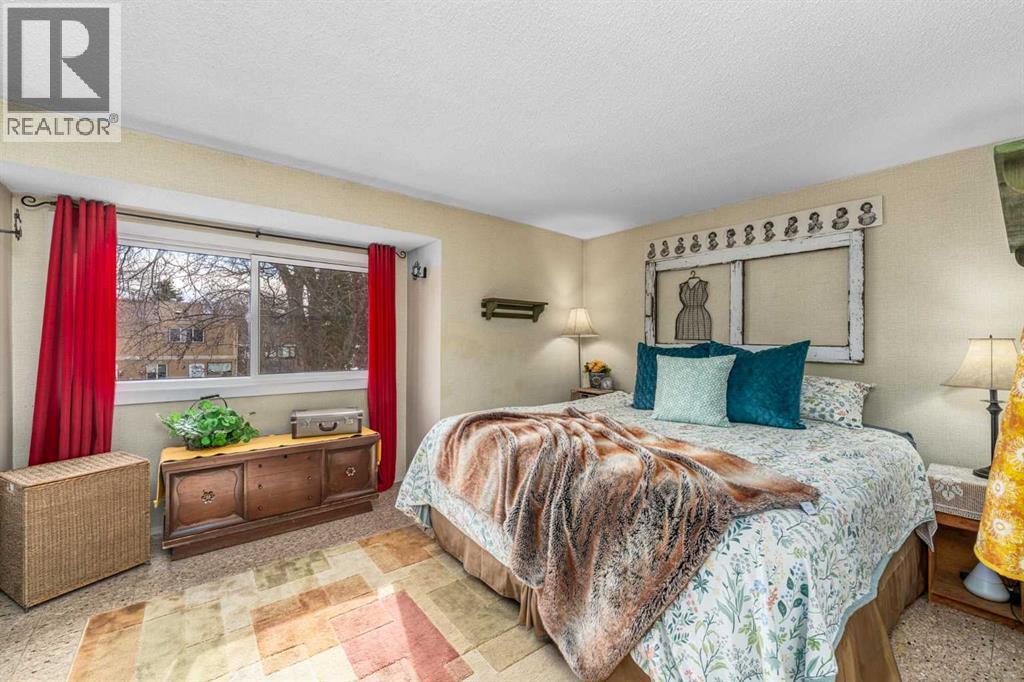 Single Family House for Sale in    Street NE Pineridge Calgary 